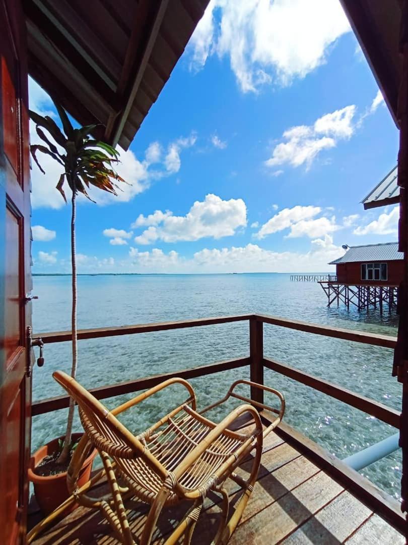 Parapat Water Village Resort Semporna Exteriör bild