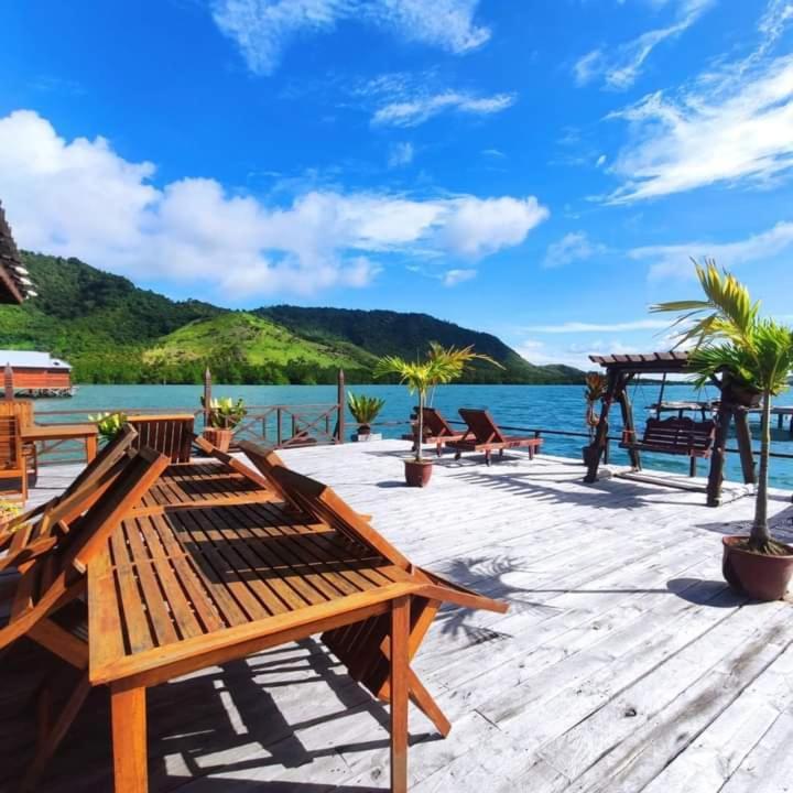 Parapat Water Village Resort Semporna Exteriör bild