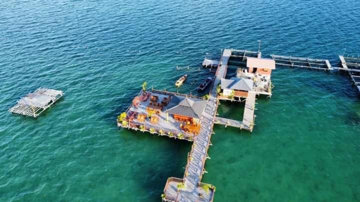 Parapat Water Village Resort Semporna Exteriör bild