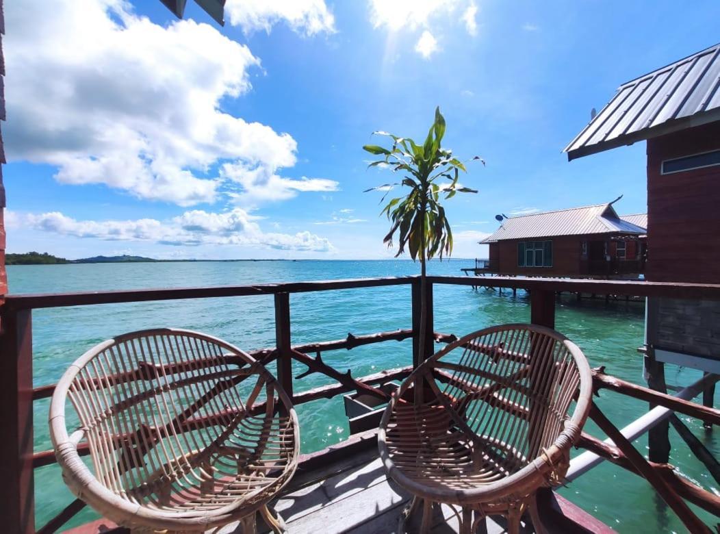 Parapat Water Village Resort Semporna Exteriör bild